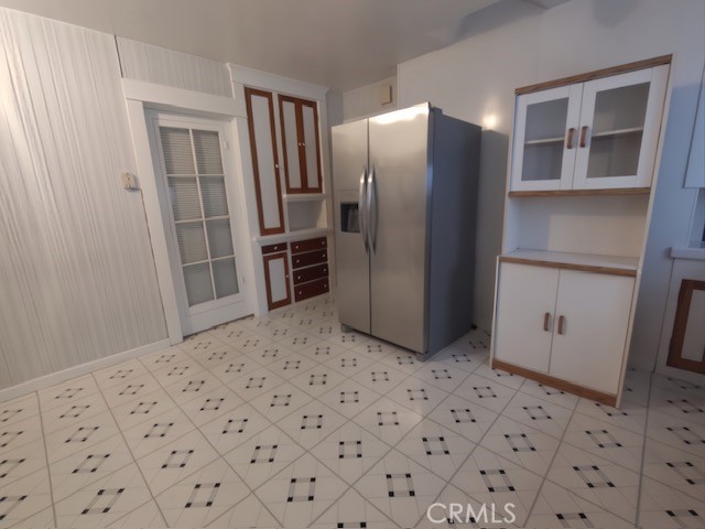 637 E 76th Place, Los Angeles, California 90001, 2 Bedrooms Bedrooms, ,1 BathroomBathrooms,Residential,For Sale,637 E 76th Place,CRPW24034765