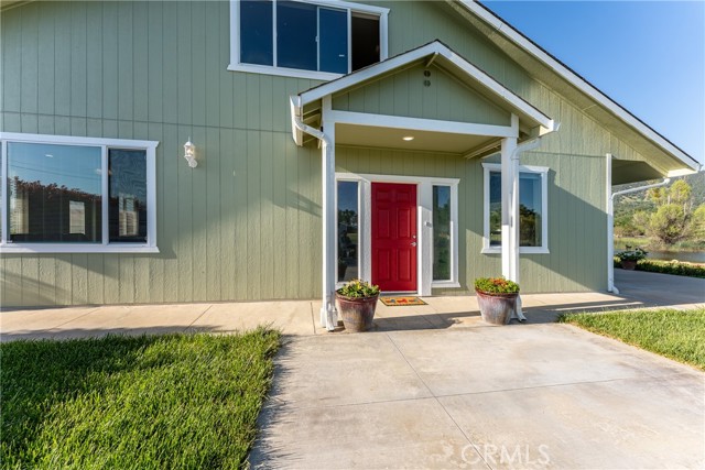 2260 Lakeshore Blvd, Upper Lake CA: https://media.crmls.org/medias/08bc4ba5-822e-46c9-9cdd-a39c2ca413f5.jpg
