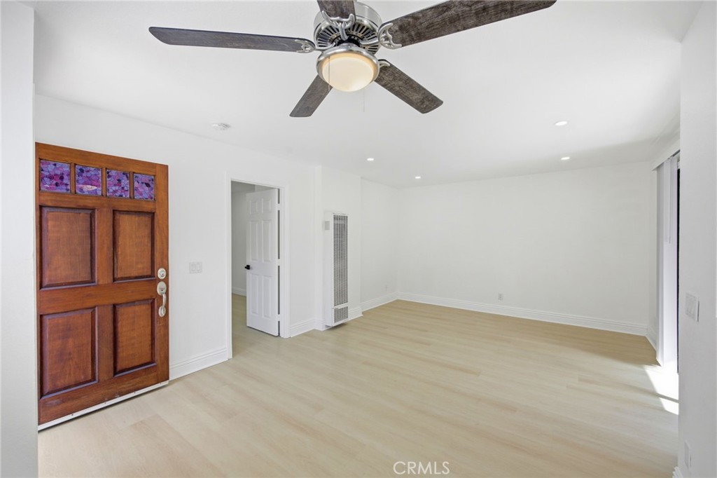 10174 Camino Ruiz - photo 8