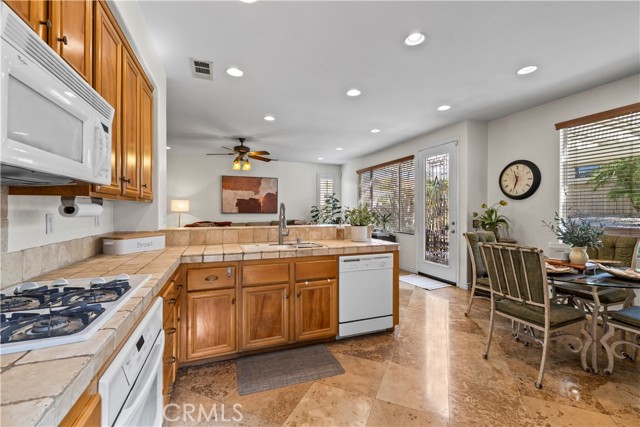 Detail Gallery Image 22 of 49 For 4375 Leonard Way, Corona,  CA 92883 - 4 Beds | 3 Baths