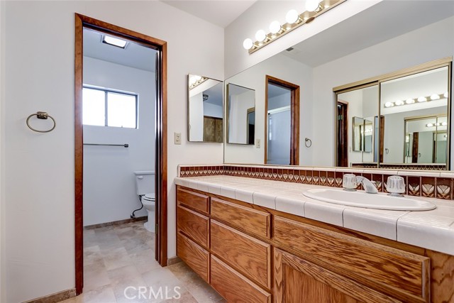 Detail Gallery Image 20 of 22 For 2212 Graham a,  Redondo Beach,  CA 90278 - 3 Beds | 2/1 Baths