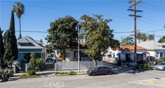 5123 S San Pedro Street, Los Angeles, CA, 90011 5123 S San Pedro Street, Los Angeles, CA, 90011