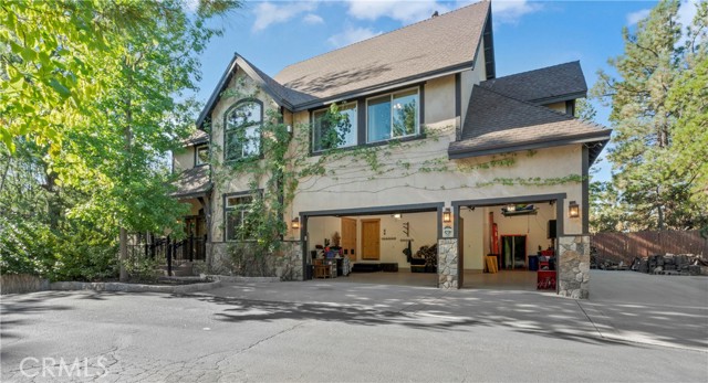 Detail Gallery Image 2 of 38 For 1034 Teakwood, Lake Arrowhead,  CA 92352 - 4 Beds | 3 Baths