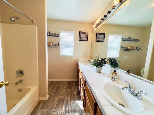 Detail Gallery Image 26 of 42 For 17231 Greentree Dr, Riverside,  CA 92503 - 5 Beds | 4 Baths