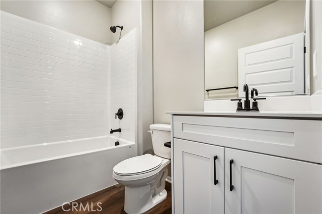 2187 Oroblanco Way, Redlands CA: https://media.crmls.org/medias/08bef921-23f6-41b4-811d-7e2c272f00b5.jpg