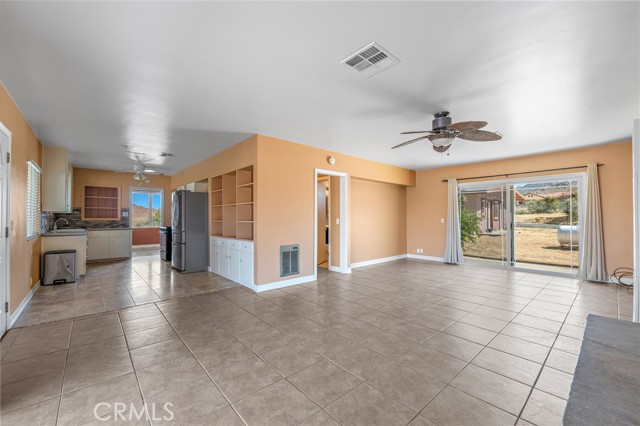 Detail Gallery Image 9 of 32 For 61375 Latham Trl, Joshua Tree,  CA 92252 - 3 Beds | 2 Baths