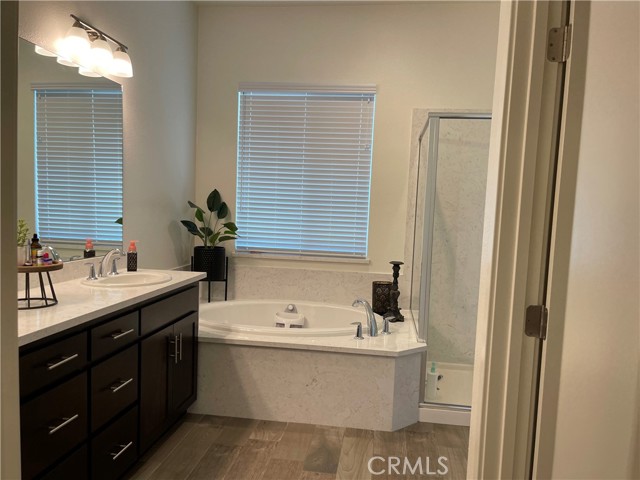 Detail Gallery Image 18 of 26 For 1827 Felsite St, Los Banos,  CA 93635 - 4 Beds | 2 Baths
