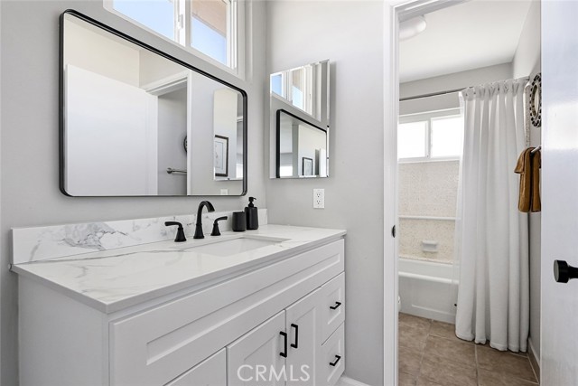 Detail Gallery Image 21 of 32 For 800 Manhattan, Manhattan Beach,  CA 90266 - 2 Beds | 2 Baths