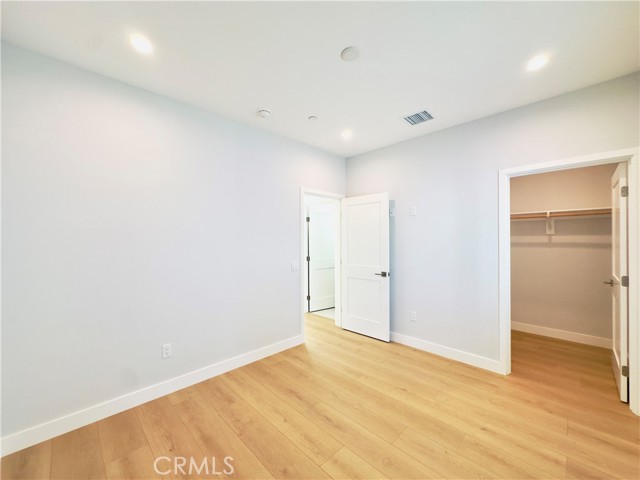 17522 Lemay Street, Lake Balboa CA: https://media.crmls.org/medias/08c101a3-31fd-460b-ab7d-3009ec311c60.jpg