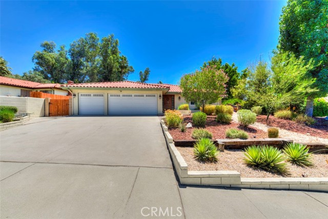 Detail Gallery Image 1 of 1 For 3113 Cactus Cir, Highland,  CA 92346 - 3 Beds | 2 Baths