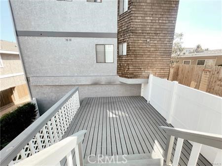 Detail Gallery Image 6 of 15 For 2206 Carnegie a,  Redondo Beach,  CA 90278 - 2 Beds | 3 Baths