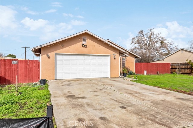 Detail Gallery Image 4 of 36 For 8647 11th St, San Joaquin,  CA 93660 - 3 Beds | 2 Baths