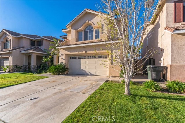 Detail Gallery Image 1 of 1 For 16687 Baywood Ln, Fontana,  CA 92336 - 3 Beds | 3 Baths