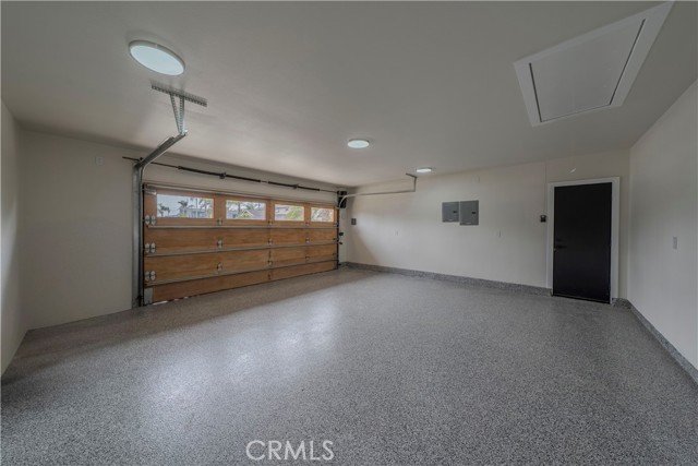 9141 Aloha Drive, Huntington Beach CA: https://media.crmls.org/medias/08c2b8c0-09c2-406a-9045-14a46f7ac963.jpg
