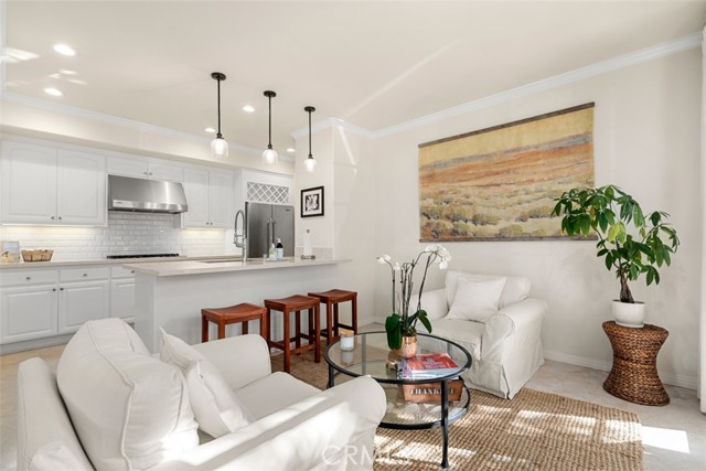 Detail Gallery Image 10 of 37 For 500 Goldenrod Ave, Corona Del Mar,  CA 92625 - 3 Beds | 2/1 Baths