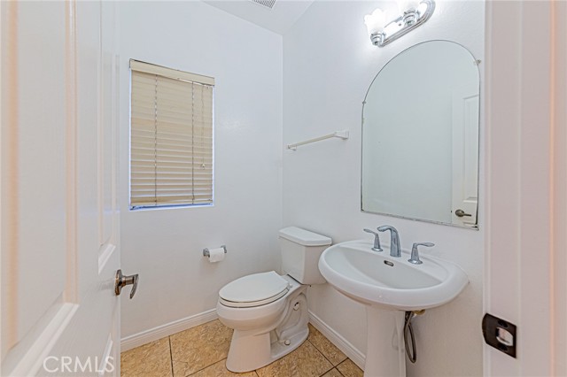 Detail Gallery Image 9 of 24 For 2030 Villa Del Lago #B,  Chino Hills,  CA 91709 - 3 Beds | 2/1 Baths