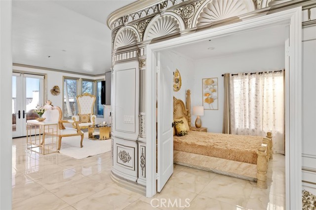 21221 Hillsdale, Huntington Beach CA: https://media.crmls.org/medias/08c65a7e-9f40-413b-b8d7-2e06c43569a7.jpg