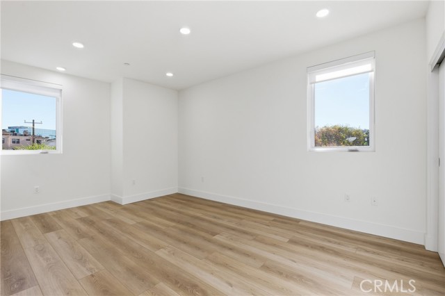 Detail Gallery Image 8 of 13 For 12078 Guerin St #207,  Studio City,  CA 91604 - 3 Beds | 2 Baths