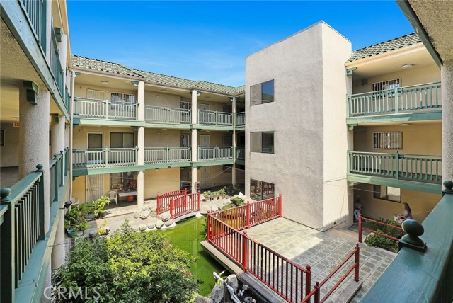 321 N orange, Monterey Park CA: https://media.crmls.org/medias/08c71301-d84a-4144-93a1-c60d6e3761c1.jpg