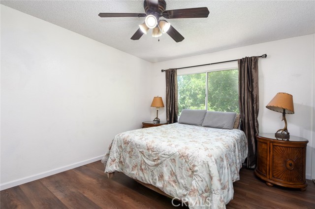 Detail Gallery Image 15 of 35 For 697 E Peach St, San Jacinto,  CA 92583 - 3 Beds | 2/1 Baths