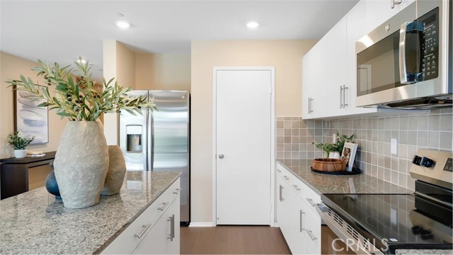 Detail Gallery Image 3 of 21 For 1437 Noble Rein Dr, San Jacinto,  CA 92582 - 4 Beds | 3 Baths