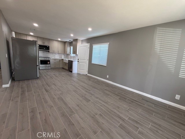 Detail Gallery Image 3 of 30 For 18255 Brightman, Lake Elsinore,  CA 92530 - 2 Beds | 1 Baths