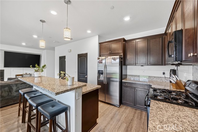 17689 Cornsilk Lane, San Bernardino CA: https://media.crmls.org/medias/08c97c19-4f7c-4eae-ba57-1c519064f2c9.jpg