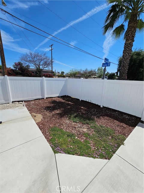 Detail Gallery Image 25 of 25 For 2581 Windsor Ave, Altadena,  CA 91001 - 3 Beds | 3 Baths
