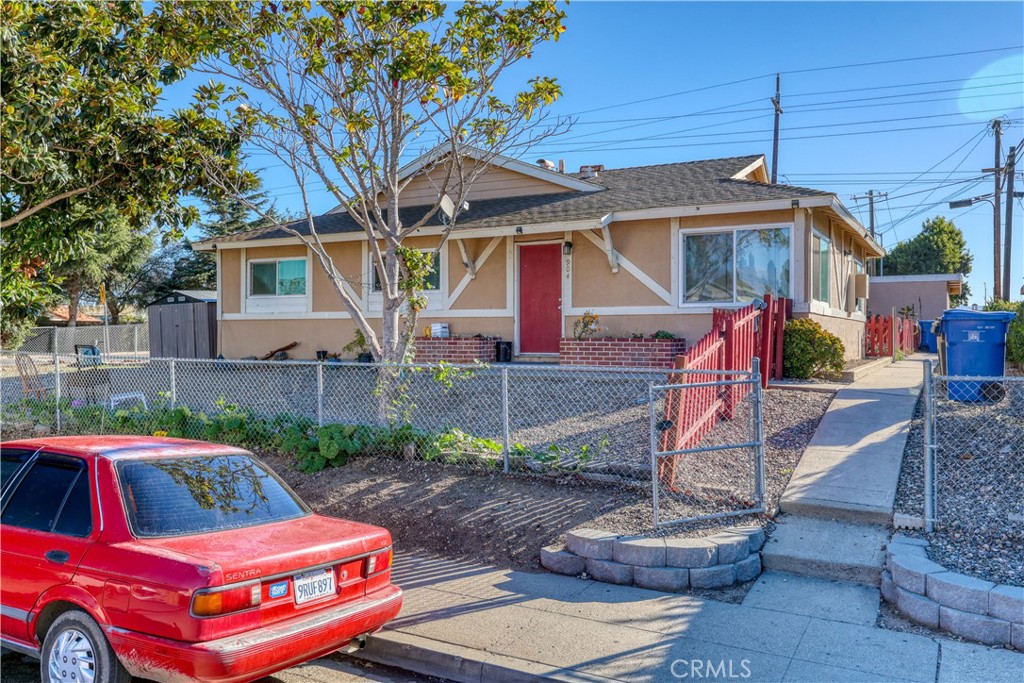 700 W Morrison Avenue