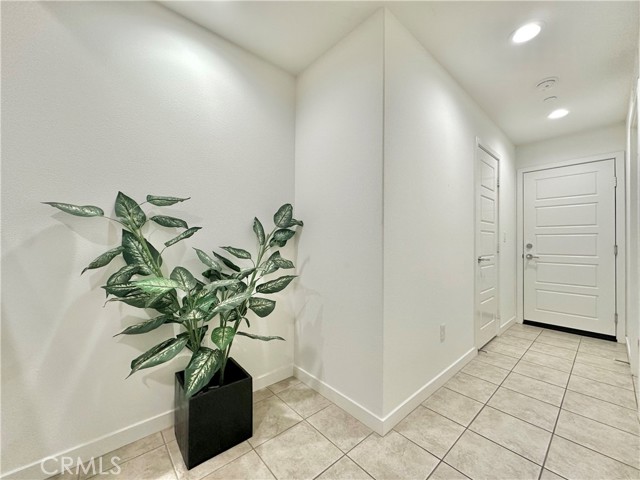 Detail Gallery Image 2 of 29 For 21042 Cornerstone, Walnut,  CA 91789 - 4 Beds | 3/1 Baths