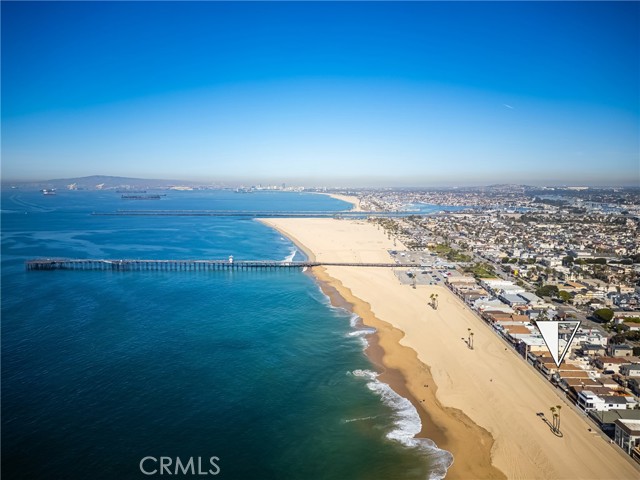 1207 Seal Way, Seal Beach CA: https://media.crmls.org/medias/08ccf9a9-f1f6-461f-ad5d-3ebc29204131.jpg