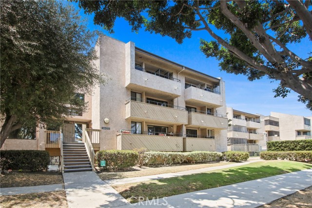 Detail Gallery Image 1 of 31 For 26101 Vermont Ave 103b,  Harbor City,  CA 90710 - 2 Beds | 1 Baths