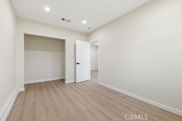 Detail Gallery Image 33 of 38 For 24305 Wabuska, Newhall,  CA 91321 - 6 Beds | 3 Baths