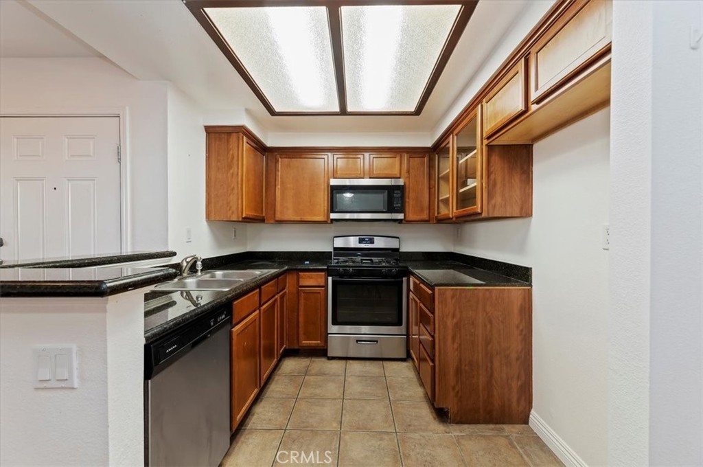 MLS #IV25258101 image #10