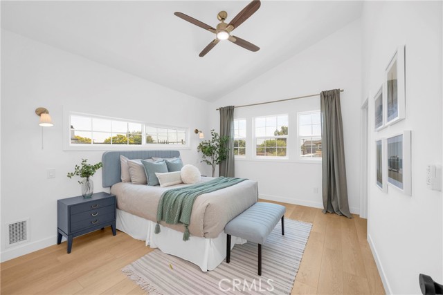 3306 San Anseline Avenue, Long Beach CA: https://media.crmls.org/medias/08ce3bec-f750-446d-bd52-2d01994a95a8.jpg