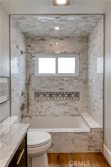 2910 3rd Avenue, Corona del Mar CA: https://media.crmls.org/medias/08cea6f8-3278-430a-9aff-6febbbf795f5.jpg