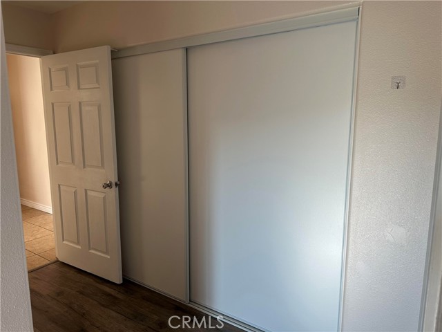16585 Pine Street, Hesperia CA: https://media.crmls.org/medias/08cee4d2-b8f3-4002-8869-195f4bb551f2.jpg