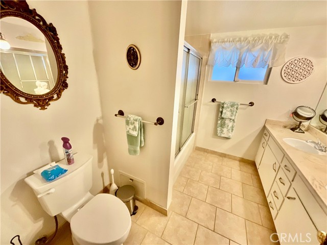 10195 Shangri La Avenue, Hesperia CA: https://media.crmls.org/medias/08cf6095-108d-4cc1-b866-88c0a0548531.jpg