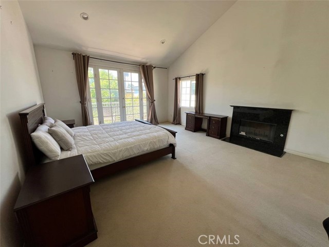 4751 Haskell Avenue, Encino CA: https://media.crmls.org/medias/08cfed22-2f18-4c06-809b-1a1b95c315d1.jpg