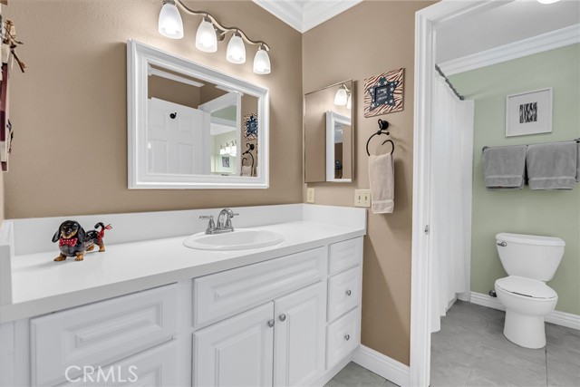 15725 Terraceview Court, Riverside CA: https://media.crmls.org/medias/08d04fc9-aeba-4856-9119-3e139f4314e5.jpg