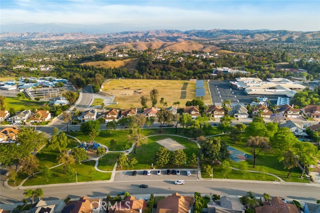 2424 Norte Vista Drive, Chino Hills CA: https://media.crmls.org/medias/08d10f9b-0bba-4076-b710-1aa89f5d06e1.jpg
