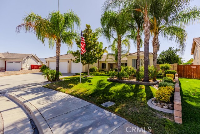 Detail Gallery Image 4 of 61 For 1893 Rue Pinot Blanc, San Jacinto,  CA 92583 - 3 Beds | 2 Baths