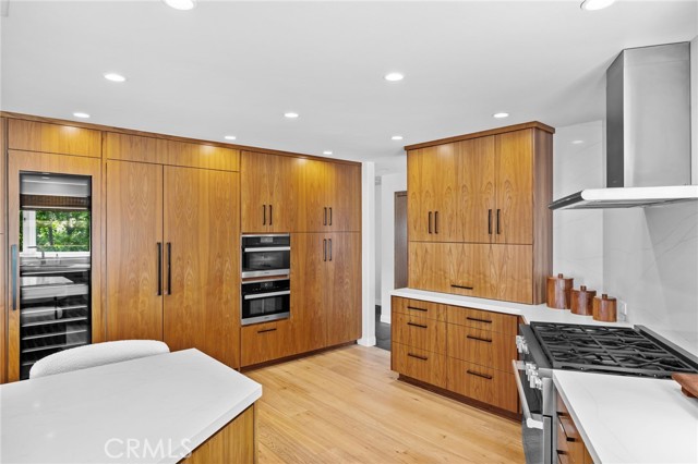 2335 Hillview Drive, Laguna Beach CA: https://media.crmls.org/medias/08d18b12-16dd-4a71-a4c8-a253f53f655d.jpg