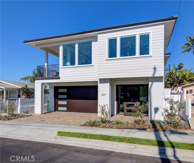 1037 2nd Street, Hermosa Beach, California 90254, 4 Bedrooms Bedrooms, ,3 BathroomsBathrooms,Residential,Sold,2nd,SB19264836