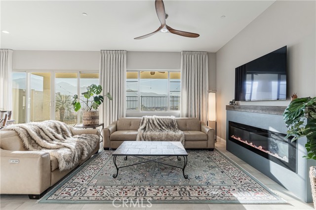 Detail Gallery Image 12 of 69 For 24159 Evesong, Corona,  CA 92883 - 3 Beds | 2 Baths