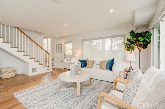 401 18th Street, Manhattan Beach, California 90266, 5 Bedrooms Bedrooms, ,2 BathroomsBathrooms,Residential,Sold,18th,SB22140138