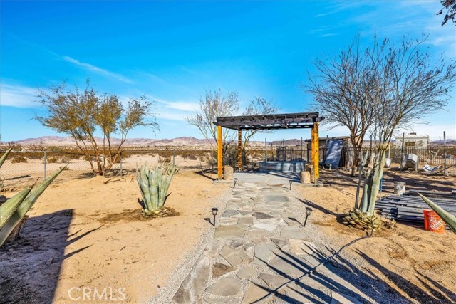 1421 Sunrise Avenue, 29 Palms CA: https://media.crmls.org/medias/08d355a2-c641-497f-aca2-c64dc26715f1.jpg