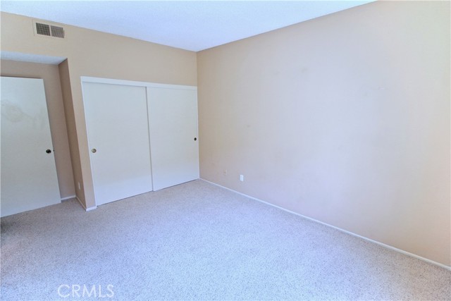 17914 Magnolia Boulevard, Encino CA: https://media.crmls.org/medias/08d4152b-264f-4a4e-98af-ed38e8a32afb.jpg
