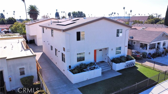 Detail Gallery Image 2 of 15 For 630 W 79th, Los Angeles,  CA 90044 - – Beds | – Baths