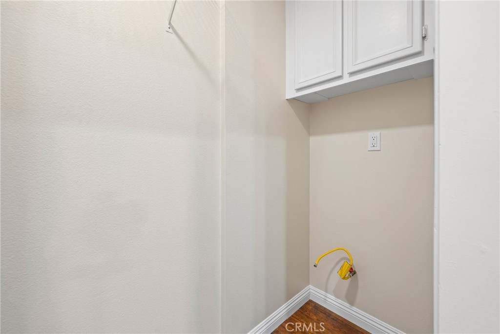 https://media.crmls.org/medias/08d48894-77ab-4853-8e90-b5b3f657067f.jpg?preset=X-Large